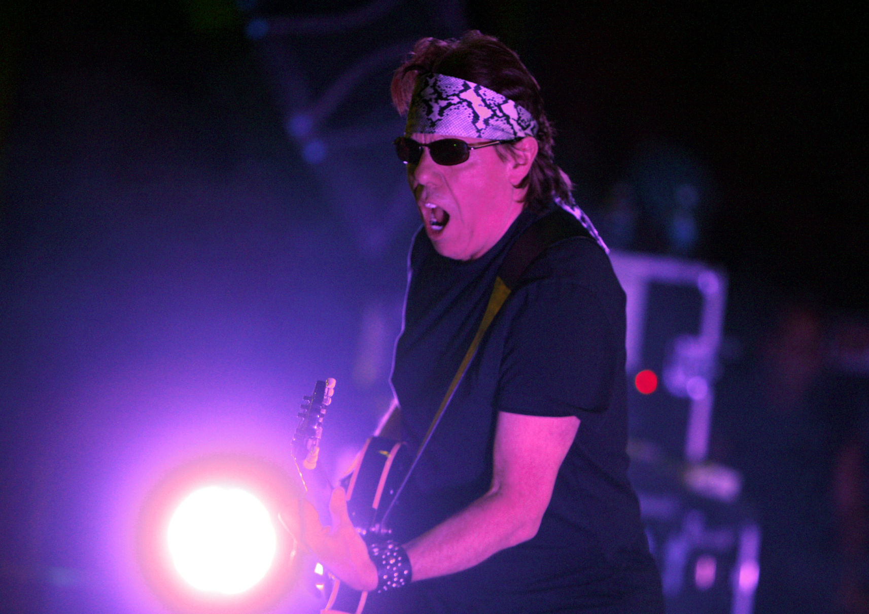 2011 - George Thorogood & The Destroyers